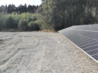 太陽光発電システム：地面に置くタイプは、野立て太陽光発電といいます